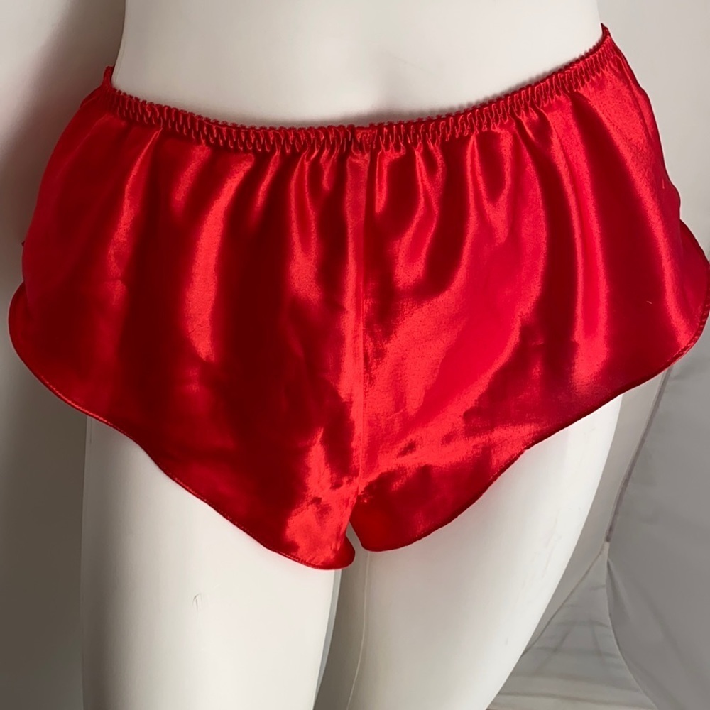 Victoria’s Secret red satin flutter panty short L